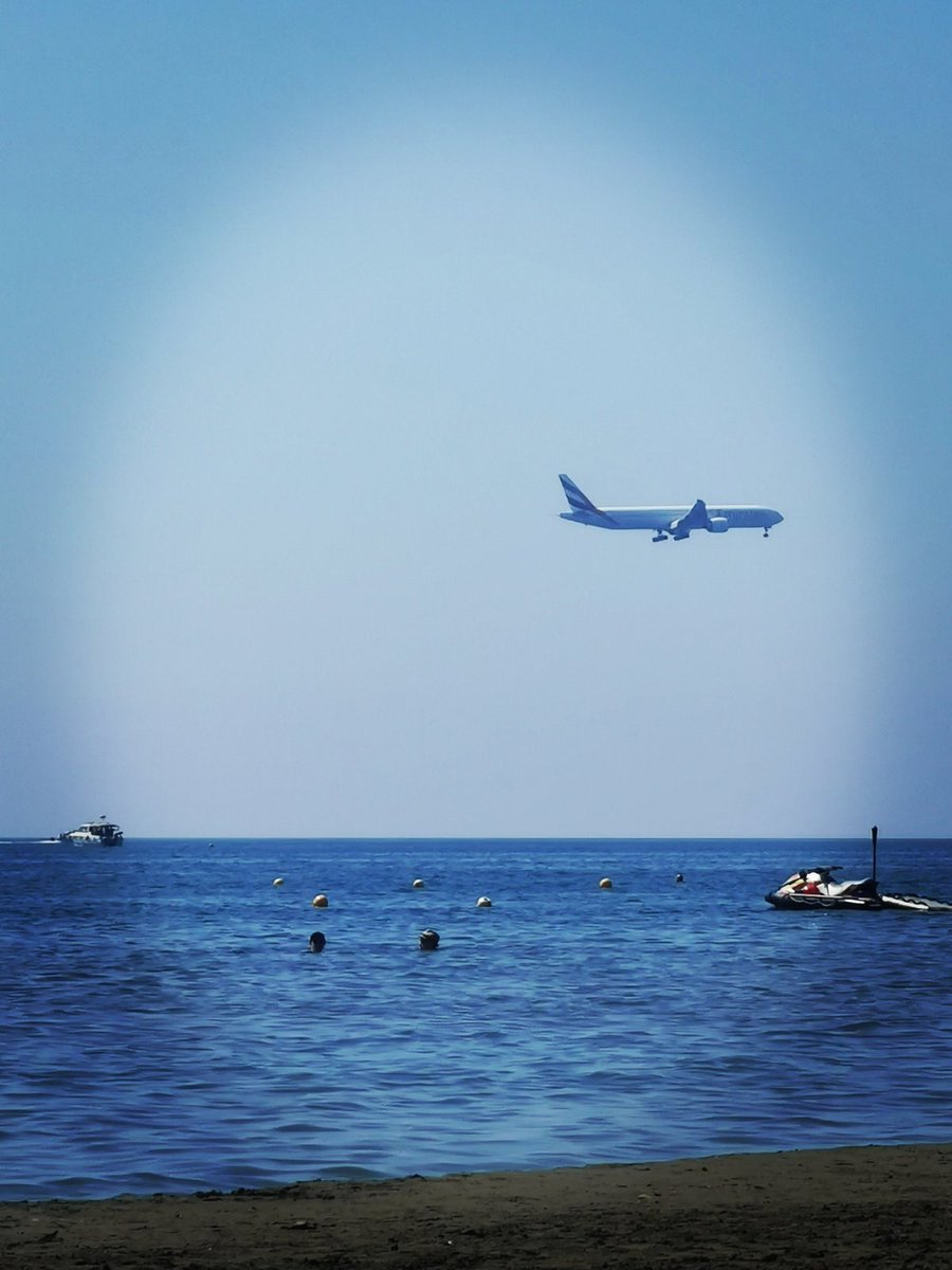 NikiZarou's tweet photo. SunSeaSand | boats&planes
#SkalaMou #almostAugust https://t.co/10P3jrEt9S