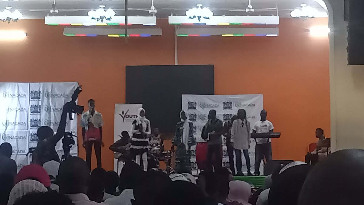 thunush1's tweet photo. Nini itafanyika wakati wakura @IhaVictors @tengeya_uzna @iss_natty @NicholasSongora 
#Sautiyetu https://t.co/FZrx4LfOBF