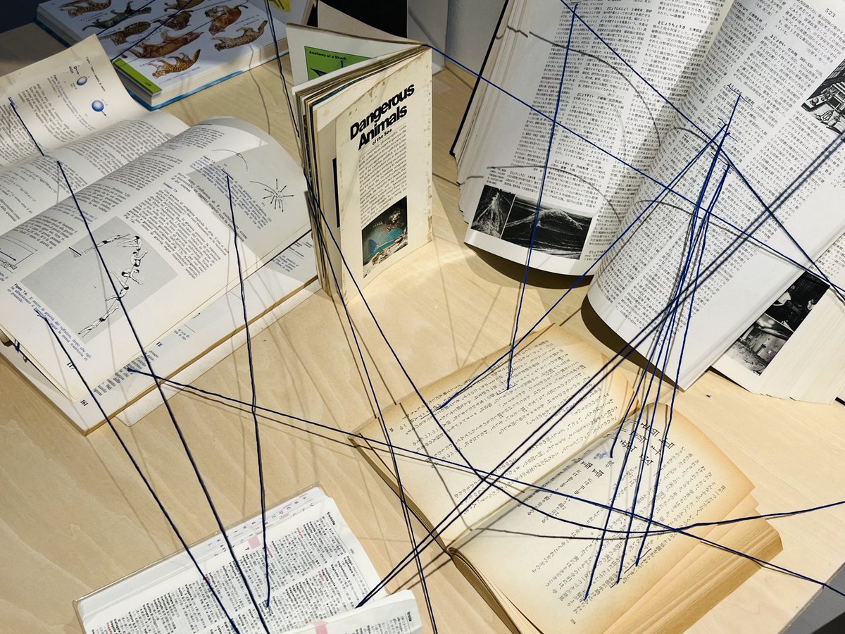 quno's tweet image. 東京藝大映像研究科のOPEN STUDIO 2022
色々面白い作品がありましたが、好きなのはこのフィジカルハイパーリンク！！
是永悠之介さんのLinkedという作品です