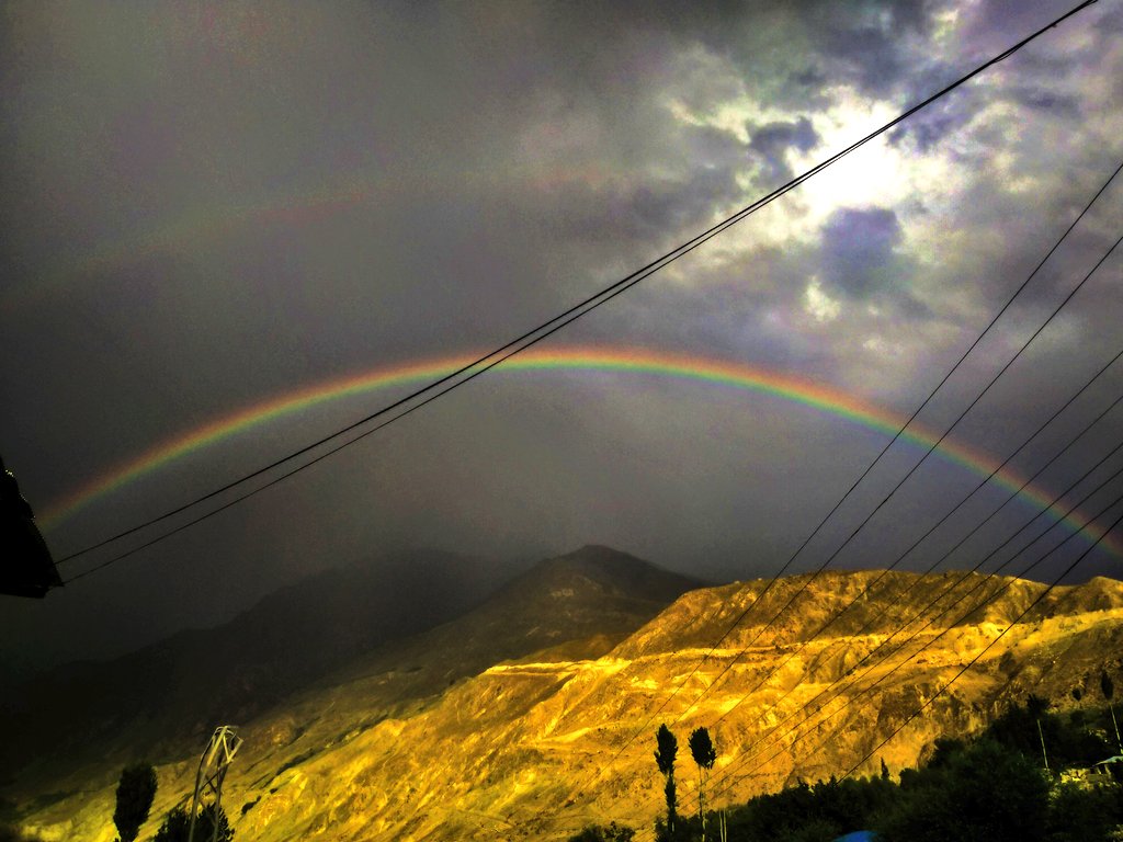 Shipon_Khik's tweet photo. Some visuals from hometown
#mujawer #immit #ishkoman #ghizer #GilgitBaltistan #rainbow #Monsoon2022 #Rain_Day https://t.co/1lKY36KVd2