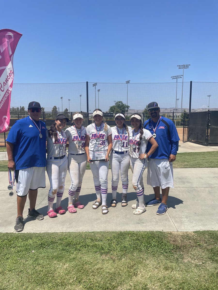 GOING TO MISS MY SENIORS!!! IT WAS AWESOME TO WATCH THEM DEVELOP INTO STRONG YOUNG STUDENT ATHLETES!! CAN NOT WAIT TO WATCH THEM PLAY AT THE NEXT LEVEL!!! GO FORCE 18 GOLD💗🥎💙!!!!!