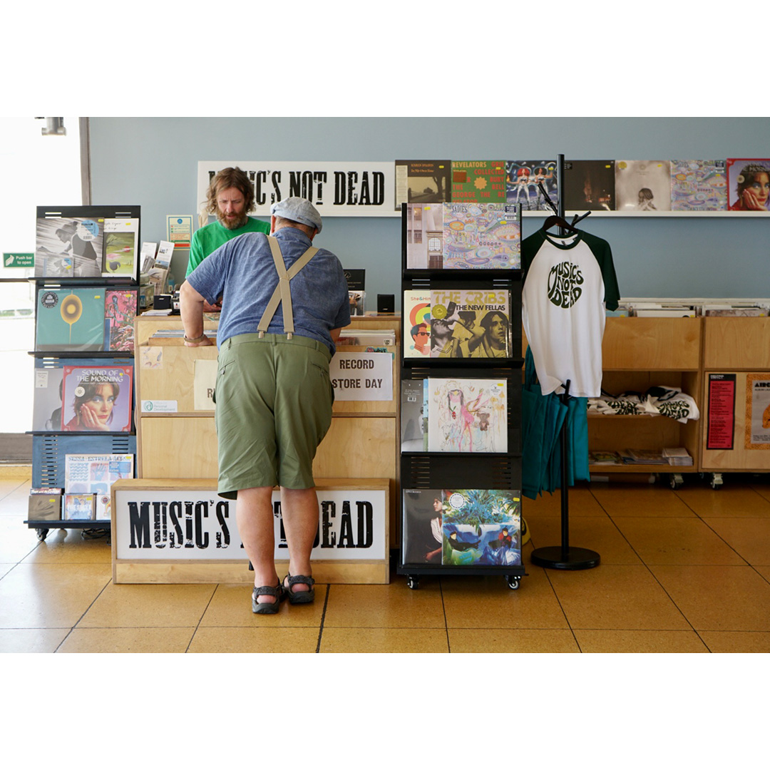 Each town along the #CoastalCultureTrail is proudly independent, and they're all packed with a variety of local shops and eateries that have that 'wow factor'!

Want to find out more, but not sure where to start? Visit our website: bit.ly/3EQtrxn