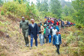 victoriacharlz's tweet photo. Waziri wa @Nishati2017, Mhe. @JMakamba ameeleza kuwa, Serikali imeamua kutekeleza mradi wa umeme wa maji ya Rumakali (MW 222) wenye thamani ya Trilioni 1. 4  uliopo wilayani Makete Mkoani Njombe ili kuwezesha nchi kuwa na umeme wa kutosha kutoka vyanzo mbalimbali vya nishati. https://t.co/793GansyWP
