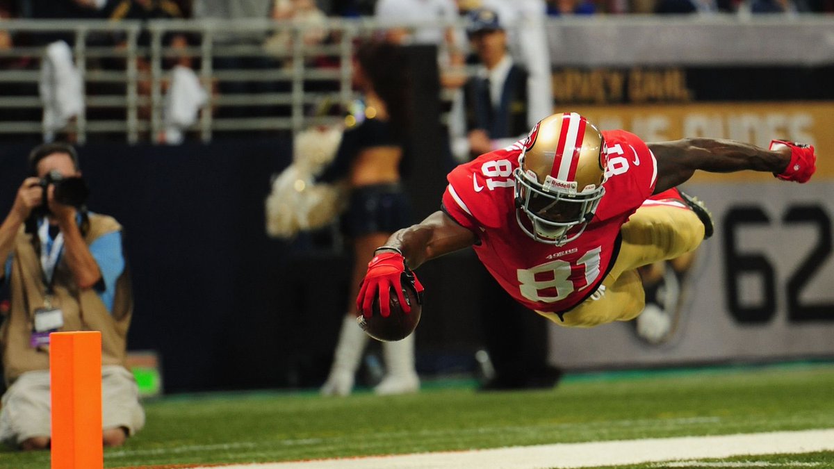NinersHistory's tweet photo. Anquan Boldin reaching for the goal line #FTTB https://t.co/JzsZ7ucpQZ