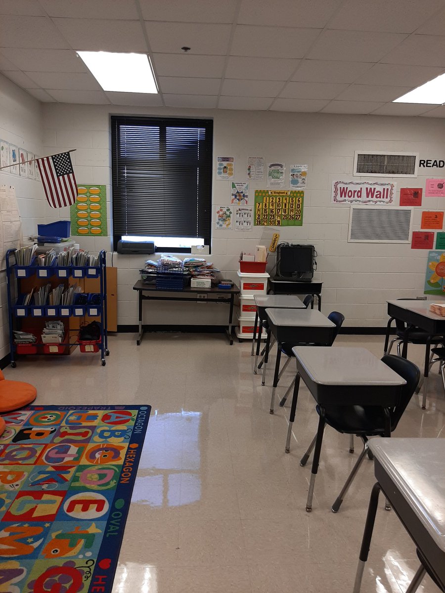 Getting my classroom ready for the school year. A few more things needed. amazon.com/hz/wishlist/ls… #clearthelist