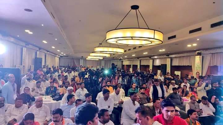 bjppankajsingh's tweet photo. ग्राम संसद बिहार चैप्टर-2 कार्यक्रम में मा. राष्ट्रीय अध्यक्ष श्री @JPNadda  जी ने पंचायत प्रतिनिधियों को सम्बोधित किया।।
@JPNadda  @BJP4Bihar https://t.co/6LfCg8R3Sl