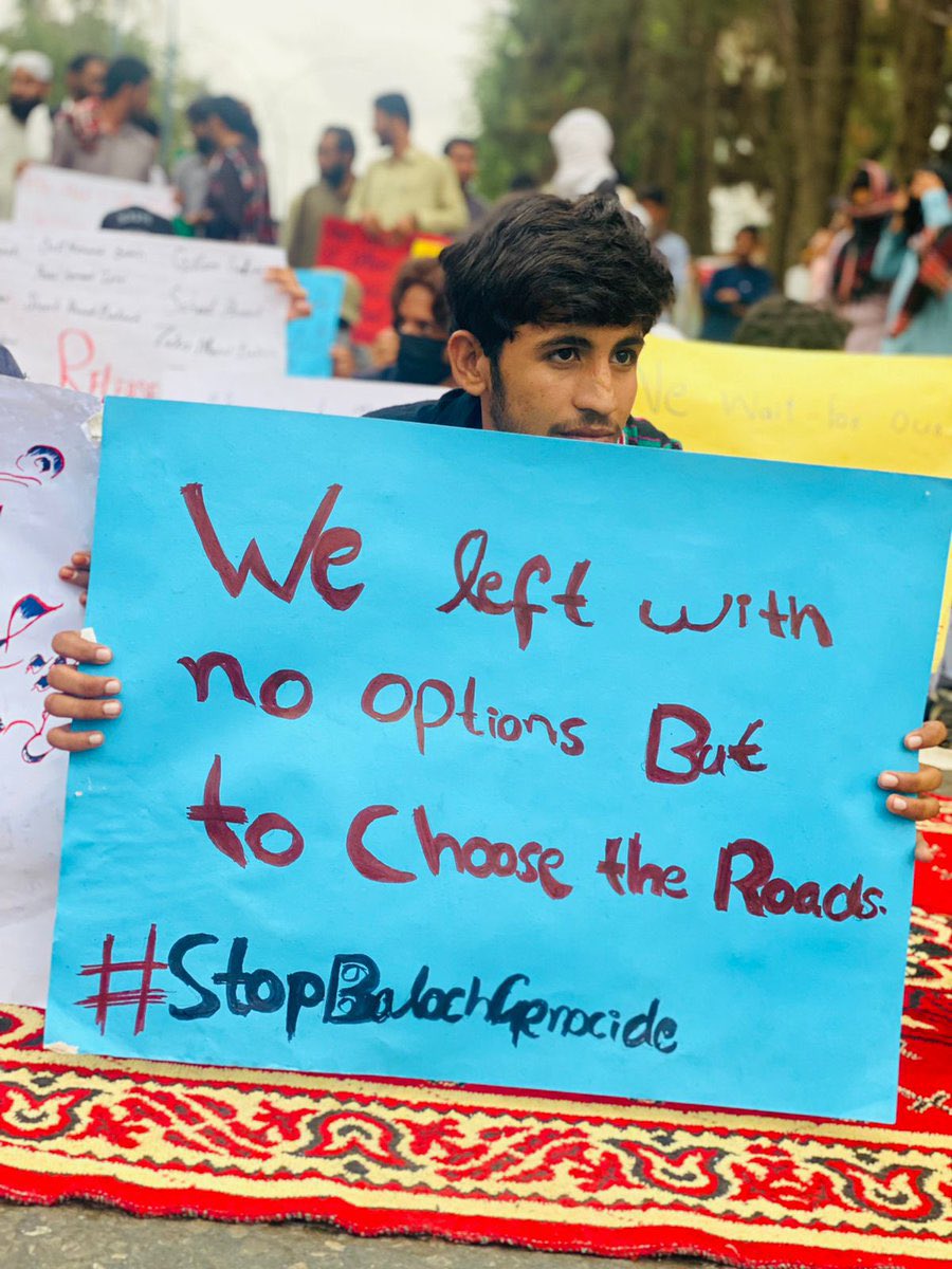 khadija_baloc's tweet photo. We left with no option but to choose the roads.
#StopBalochGenocide  #ReleaseBalochMissingPersons 
#EndEnforcedisappearances https://t.co/bF0wcTnlvP