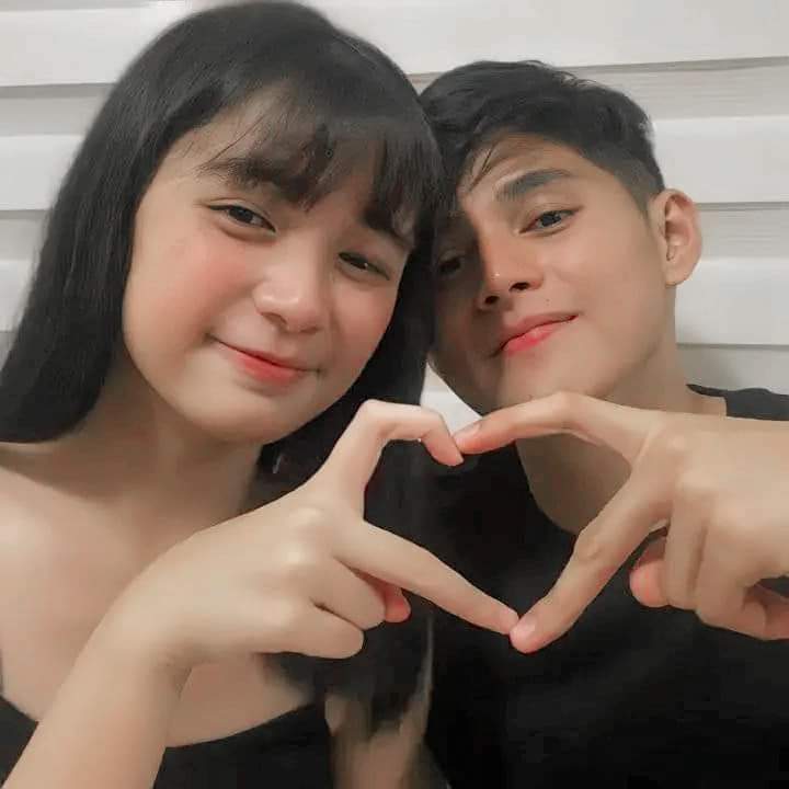 _sofialovers's tweet photo. I'm so lucky I could smile
#GMAGalaNightTeamJolly
LOVETEAMOFTHENIGHT TEAMJOLLY
@realsofiapablo
@itsmeallenansay
@gmanetwork
@Sparkle_GMA https://t.co/1AmQ5jindF
