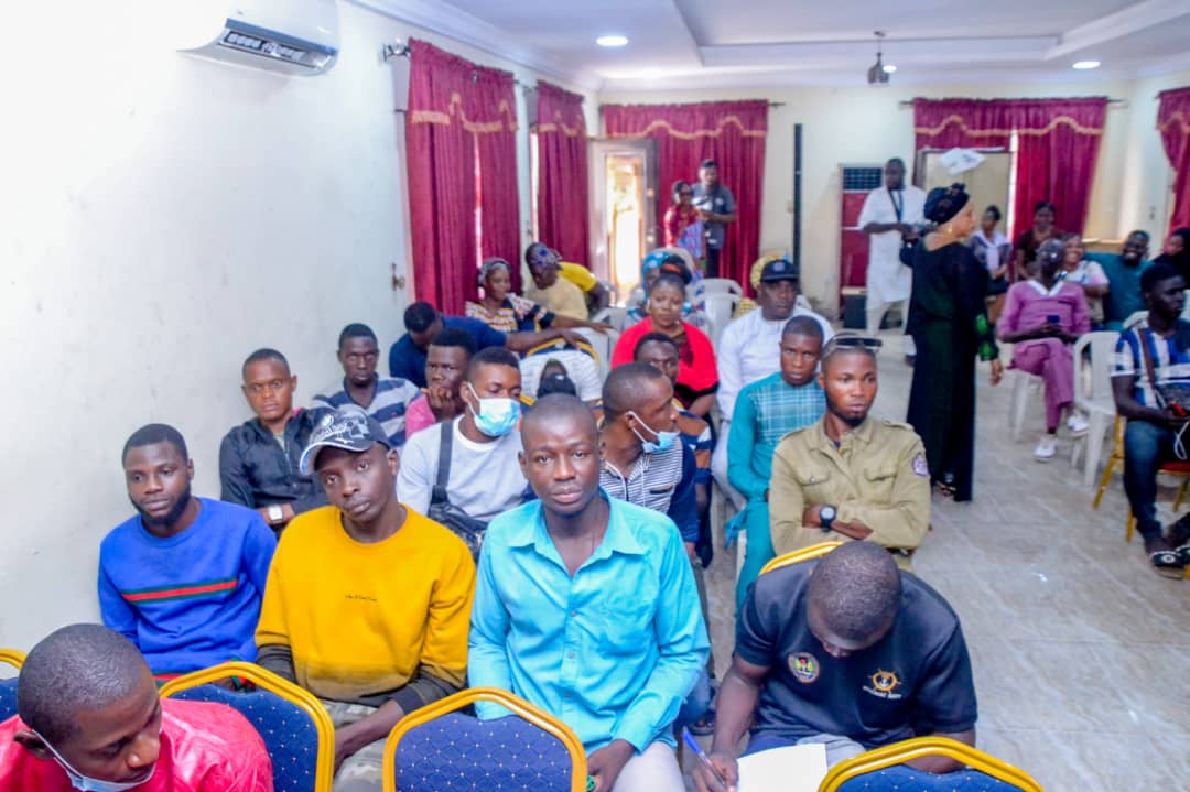 CYFIfellows's tweet photo. Highlights from the #PVC4Her Campaign in Bariga local government Lagos state.

@USinNigeria
#PVC4HerCampaign https://t.co/aM3I2IvLZT