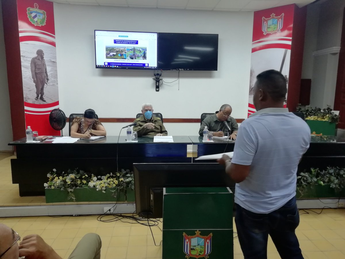 Comandante de la Revolución <a href="/ValdesMenendez/">Ramiro Valdés Menéndez</a>, vice primer ministro de la República de #Cuba chequea importantes programas en #Camagüey, entre ellos inversión en Fábrica de Cemento 26 de Julio de #Nuevitas #PorCamagüeyTodo <a href="/FHHernndez1/">Federico Hernández Hernández</a> <a href="/CMGobernadora/">Yosy Góngora</a> <a href="/CubaMicons/">Ministerio de la Construcción</a> <a href="/cadenagramonte/">Cadena Agramonte</a>