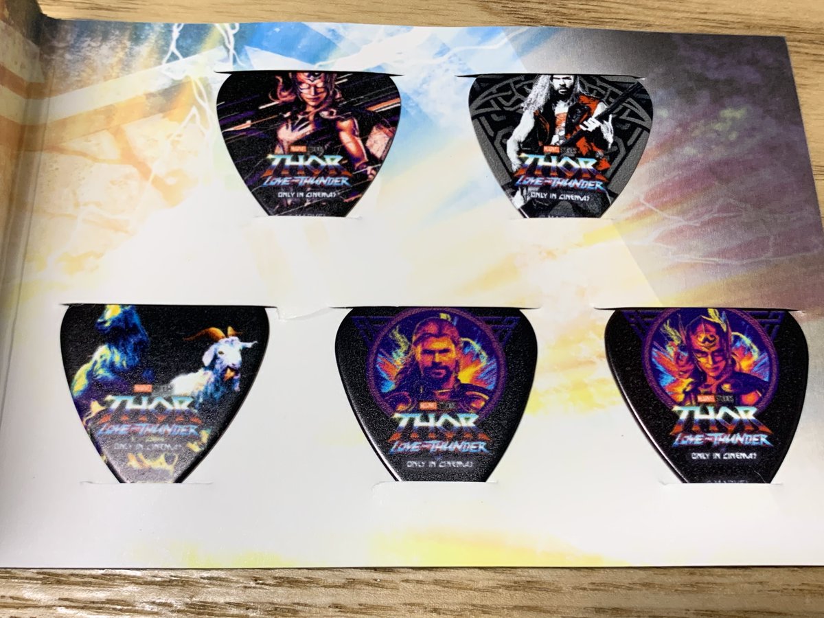 matobasiam's tweet photo. 当たったピックが届きました⚡️⚡️⚡️⚡️⚡️🎸
#ThorLoveAndThunder
#thor
#MightyThor
#toothgnasher
#toothgrinder https://t.co/0gZJKEfaYN