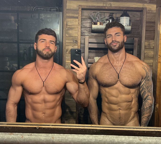 Checkout the 🔥 pics of @xavier_rob17 and I on OF😈                                    https://t.co/ucs4bAGyBW<a class="tags" href="/tag/xavier_rob17">@xavier_rob17</a><a href="/tag/humpday"class="tags"><span>#humpday</span></a>