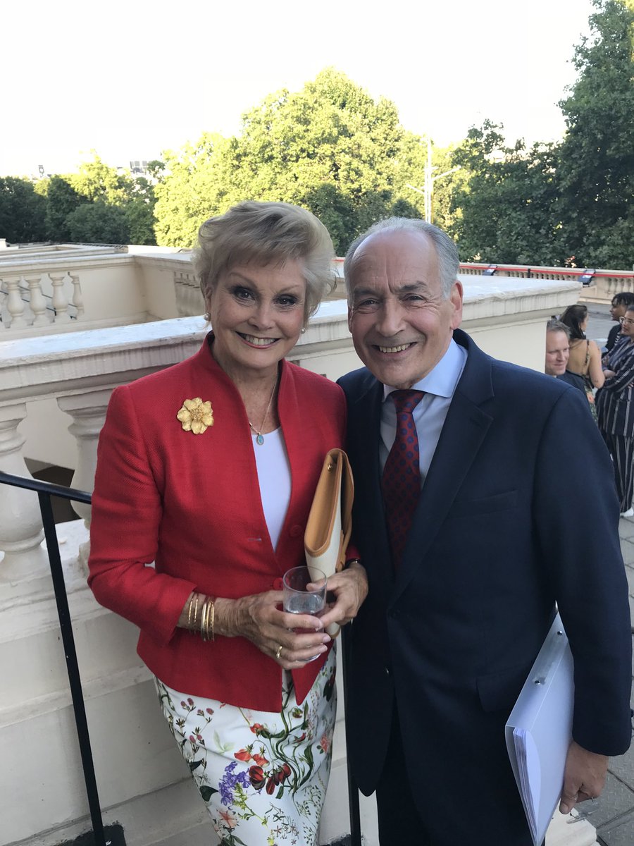 Alastair Stewart tweet media