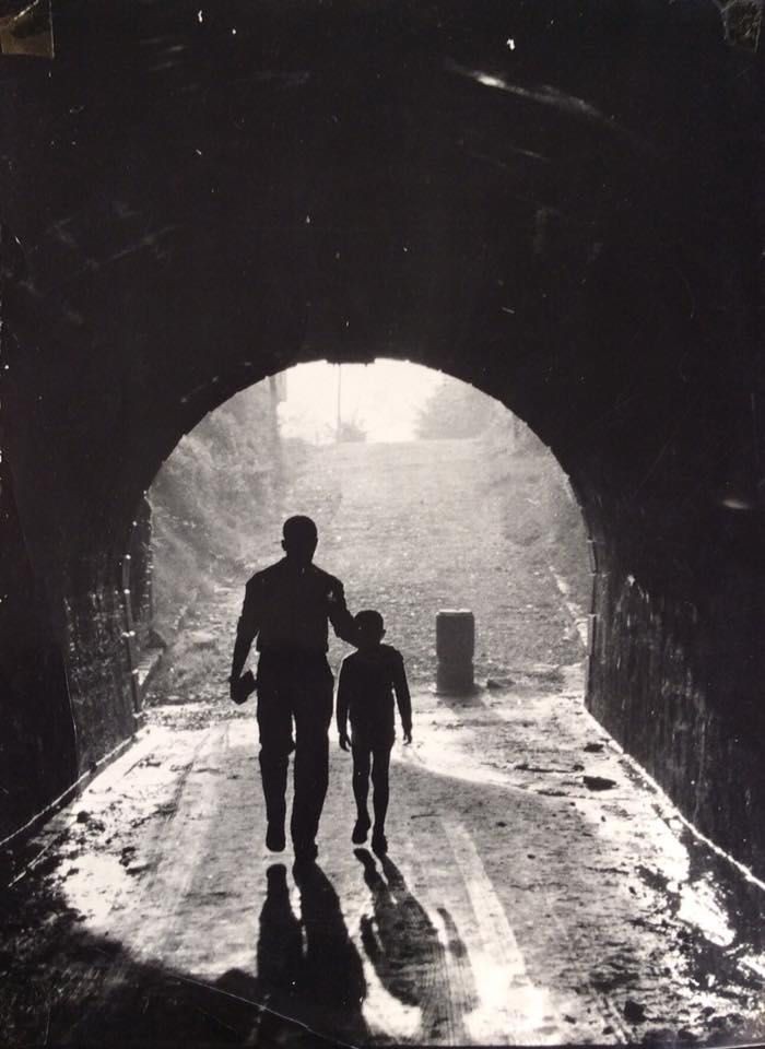 Mig langar að minna þig á að: 

Ofbeldi gegn börnum er bannað!

Ef þig grunar að barn hafi orðið fyrir ofbeldi, sé við óviðunandi aðstæður. Samkvæmt lögum áttu að tilkynna það til barnaverndarnefndar. 

Sértu í vafa má alltaf hringja í 112. 

BÖRN EIGA ALLTAF AÐ NJÓTA VAFANS!