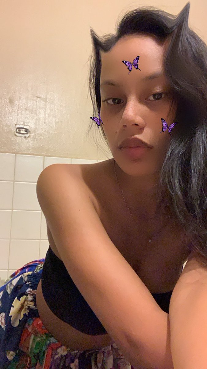 majolmodel's tweet photo. miss me yet? 💋 https://t.co/NjYTLzg2kk