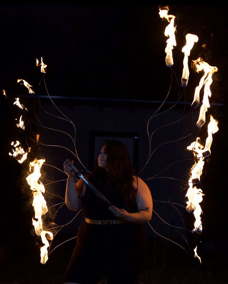 ZariyahFiyah's tweet photo. Successful gig night… time for bed 🛌 #fire #dancer #performance https://t.co/N6cwsYBat5