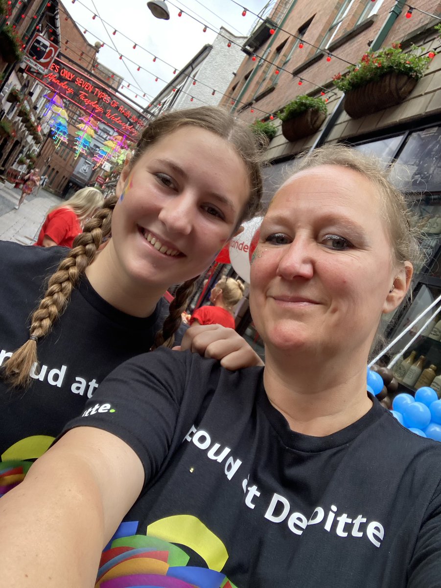 We are #ProudAtDeloitte 🌈🙌

#BelfastPride