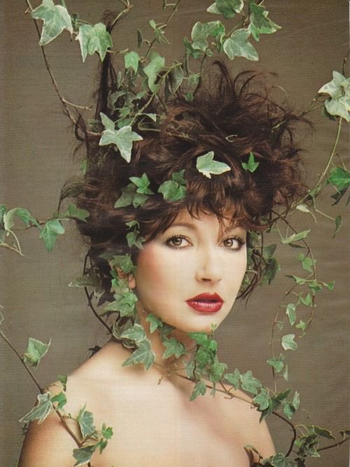 Happy Birthday Kate Bush! What s your favorite song by her? 