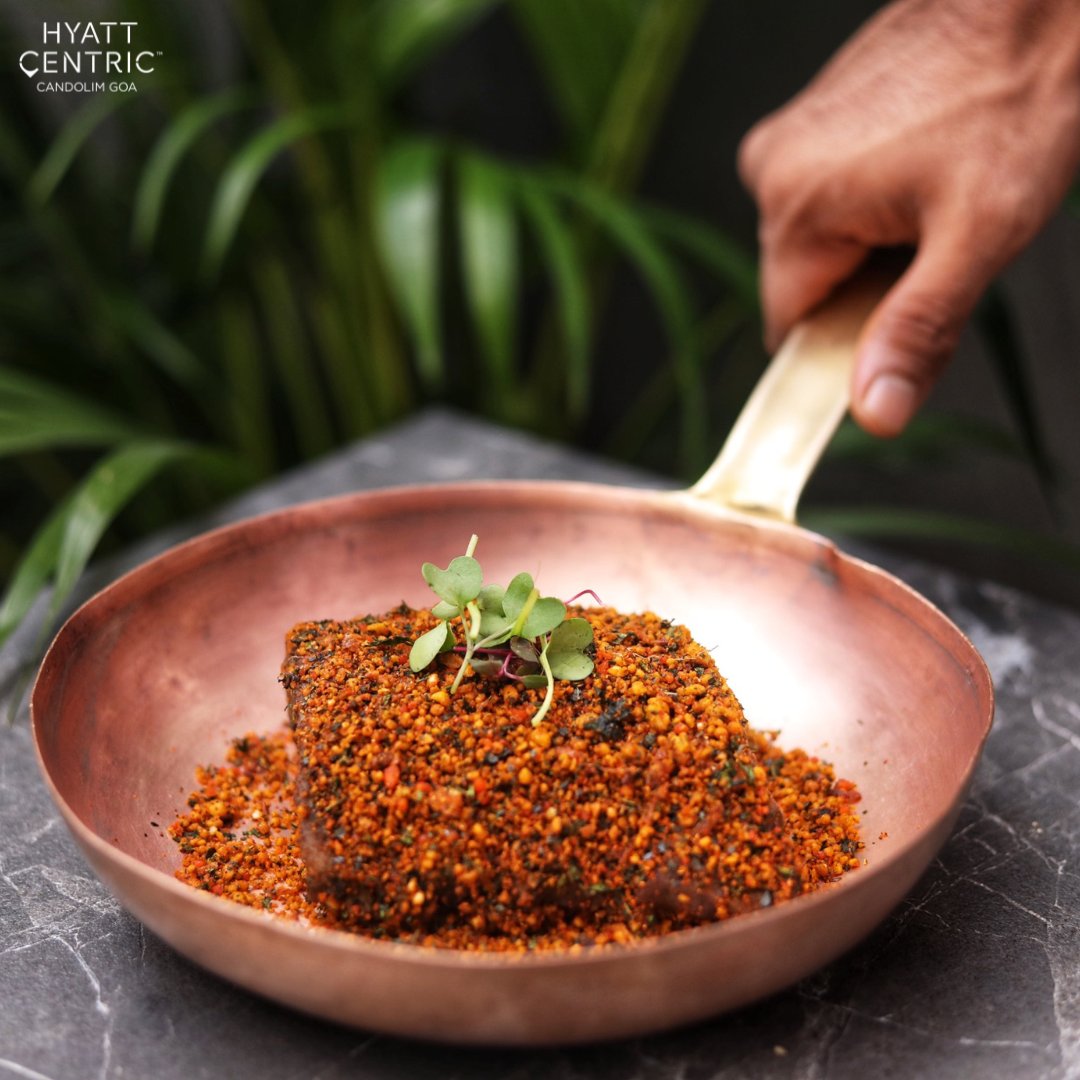 HyattCentricGoa's tweet photo. Who's up for our 16-hours cooked goodness? 🤤
Drop by to #Grok & treat yourself to our delicious offerings.
For reservations, call us at - +91 9130064069.
#Food #FoodLovers #RestaurantsOfGoa #Candolim #NorthGoa https://t.co/Bm4VG5RZka