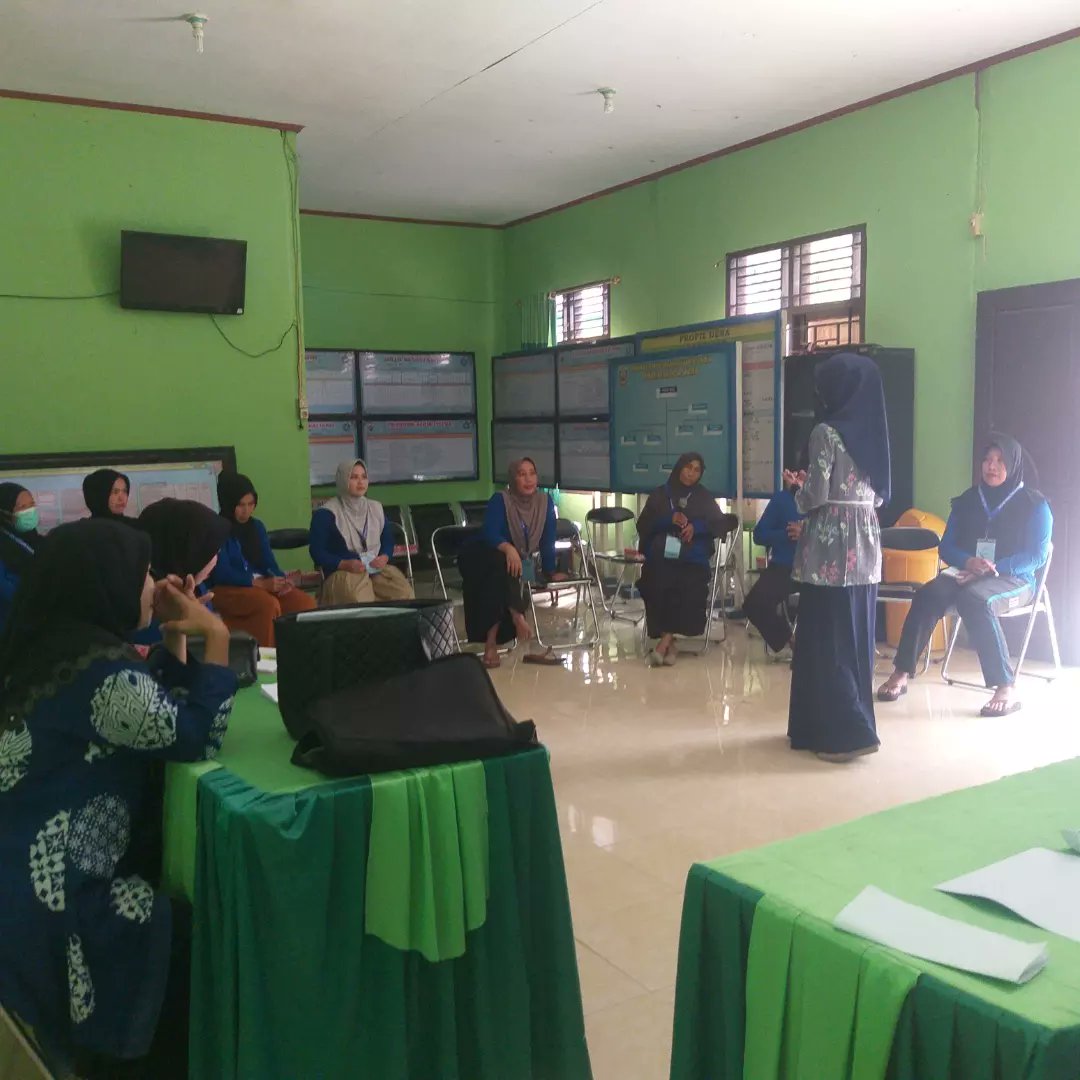 p2m_BnnkMorowal's tweet photo. Program Ketahanan Keluarga Anti Narkoba Sesi 2
#Sakita,30,Juli,2022 https://t.co/aFuQoGxzod