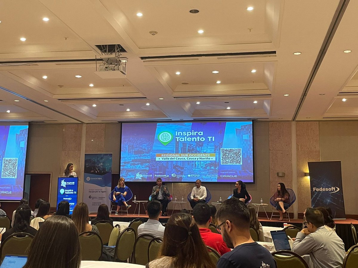greensqa's tweet photo. Presentes y comprometidos con el talento de la región, gracias @FedesoftCol, @camaracali, #InspiraTalentoTI de @#RehionLab compartiendo acciones y necesidades empresariales con universidades y centros edu. de la región, grandes programas TI. Por @greensqa Yuliana A, Natalia G. https://t.co/JboIrnEuNr