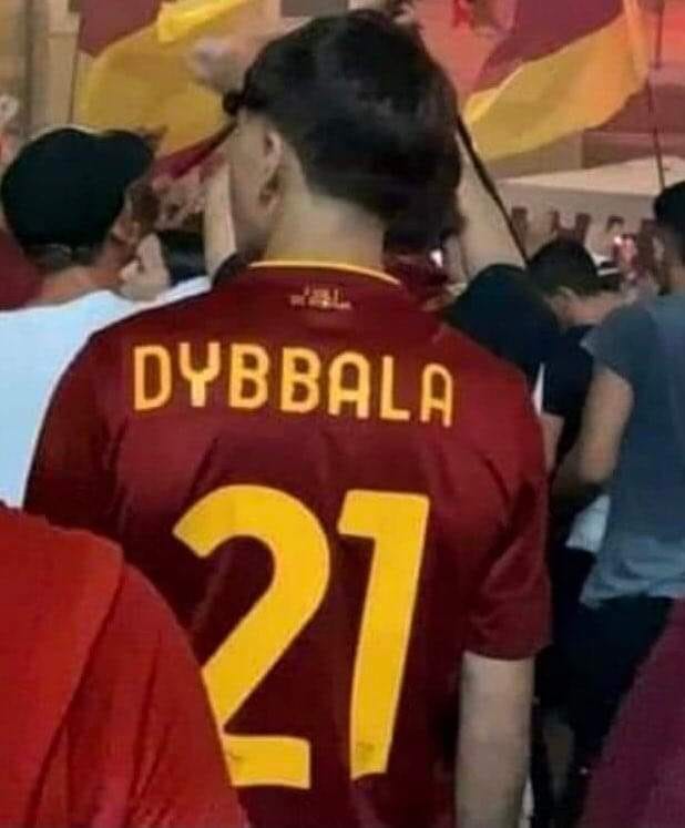 AleTanzini's tweet image. Ma è quella di #Avsim? 🤣
#Dybala