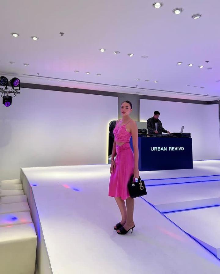 RERE MADRID
#GMAGalaNight
BIANCA UMALI

STUNNING RERE