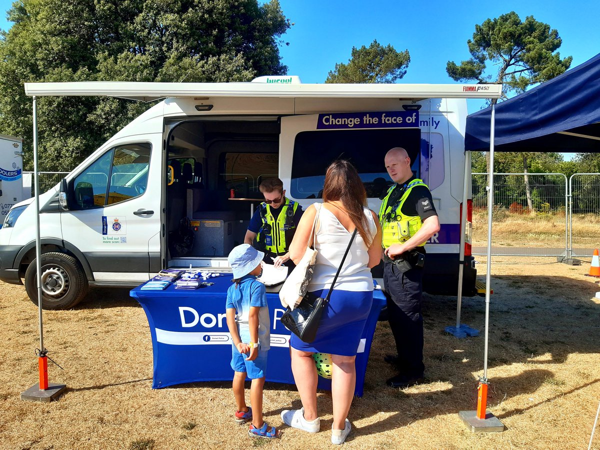 What a great start we had at the 1st day of @AfrodisiacRadio #ReggaeWeekender with @BournemouthPol @dorsetpolice. Pop by our stand today, we will get a visit from @PoliceDogDorset 🐕‍🦺🐾 and have lots of freebies for all ages. #PositiveAction #JoinUs #BePartOfSomethingBigger 🚔👮‍♀️🚨