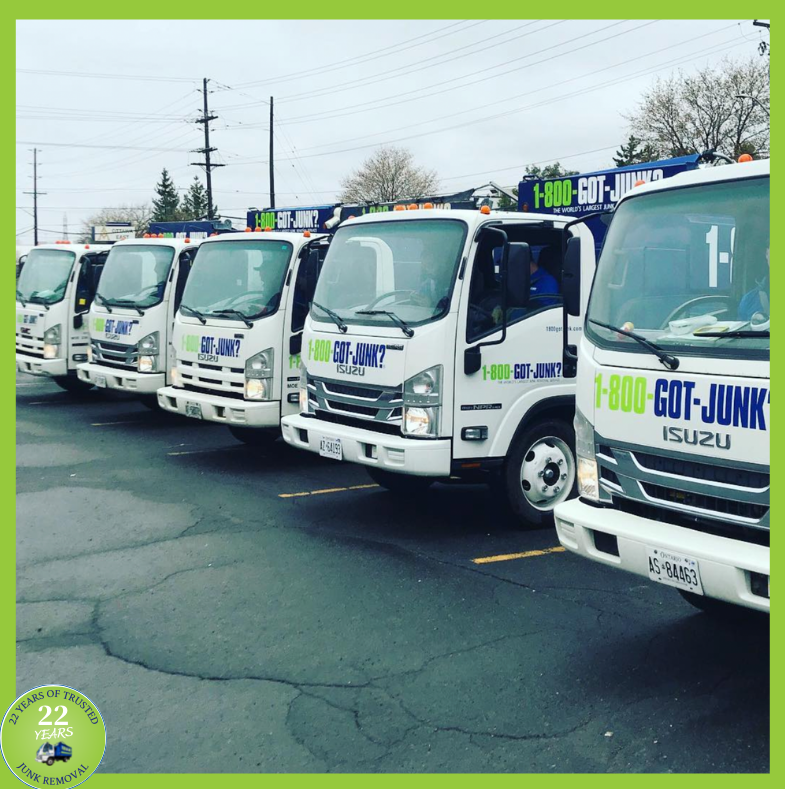 1800GOTJUNKOTT's tweet photo. It's the long weekend!!! And we are here to help you with your projects today. Call before noon to ensure we have the availability to help you today! 
We look forward to seeing you and helping you with your donations, recycling and junk. Happy long weekend!! https://t.co/1wgUG8l3L7
