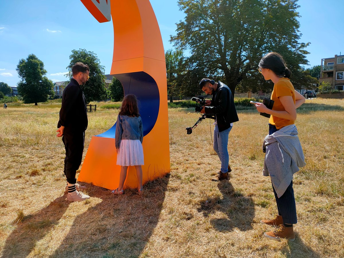ourplaceearth's tweet photo. 📸 Some snaps from our press day ahead of launch today with @OliverJeffers , Professor @SteveSmartt & the @nerve_centre crew!
Catch little Flora and Oliver later in the summer on @cbbc and hear what they discussed on their journey
🪐
#OurPlaceInSpace #MidsummerCommon https://t.co/ldhfBjmhUX