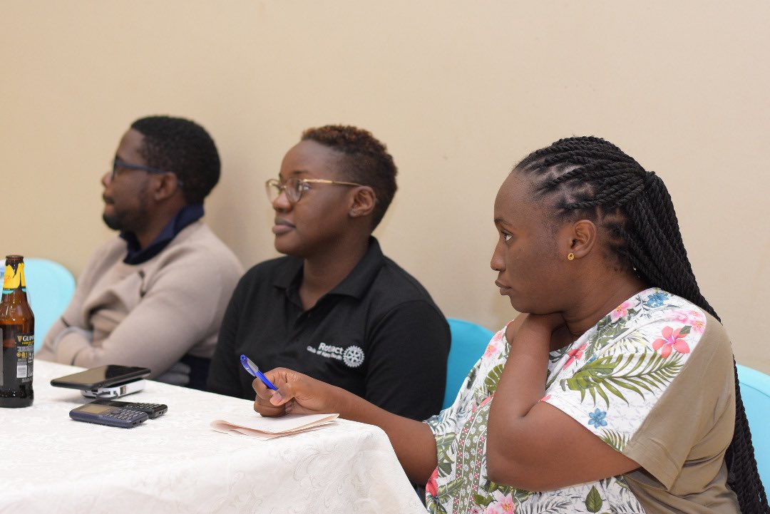 rctkampalasouth's tweet photo. โDo small things but do them consistently, with time you will get where you want to beโ knights listening in to PAG Allan Asingirweโs session at the #knightsretreat22
#ImagineKnights https://t.co/2jlwt8dtl7