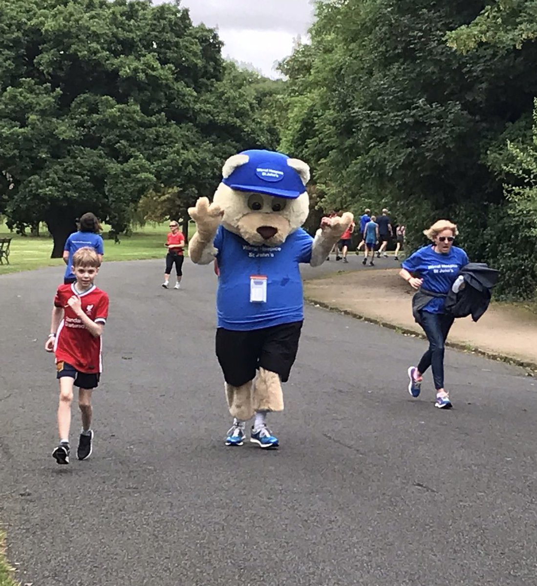 LattRJ's tweet photo. A new #parkrun experience @bheadparkrun this morning. A bit hot running as @wirralhospice mascot John Bear!! #loveparkrun https://t.co/WFN6DOG86E
