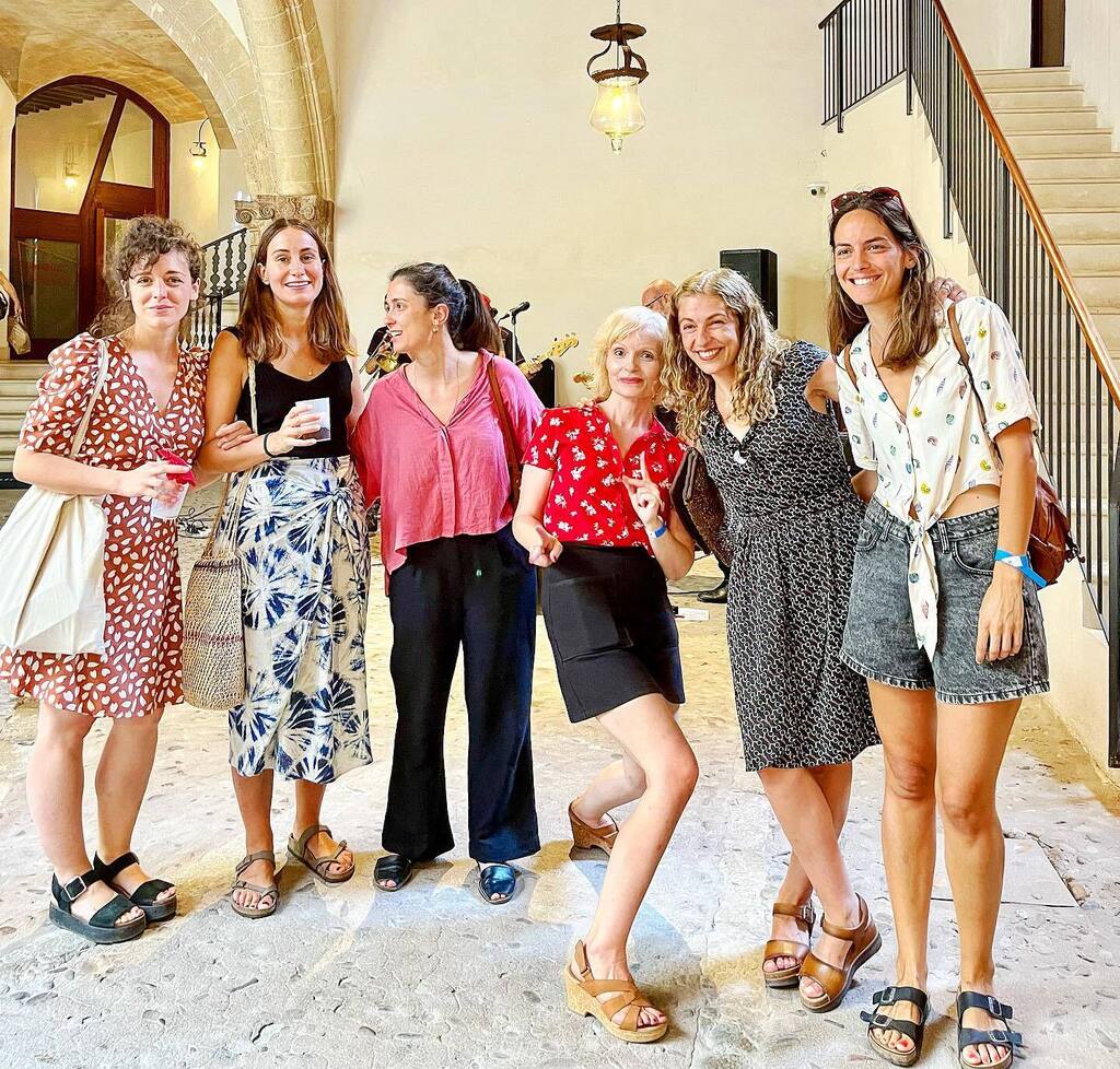 Coordinat per @ana_espina_, #VermutActivista a @canbalaguer @palmacultura <a href="/ajuntpalma/">Ajuntament de Palma</a> amb @fonart_music: la cultura és una eina de transformació social? Amb @gabeirasyasociados, Marta Barahona, María Lorenzo @fundaciongabeiras, Anna Aguiló i Manu Rodrígu… instagr.am/p/Cgomu_8qMC6/