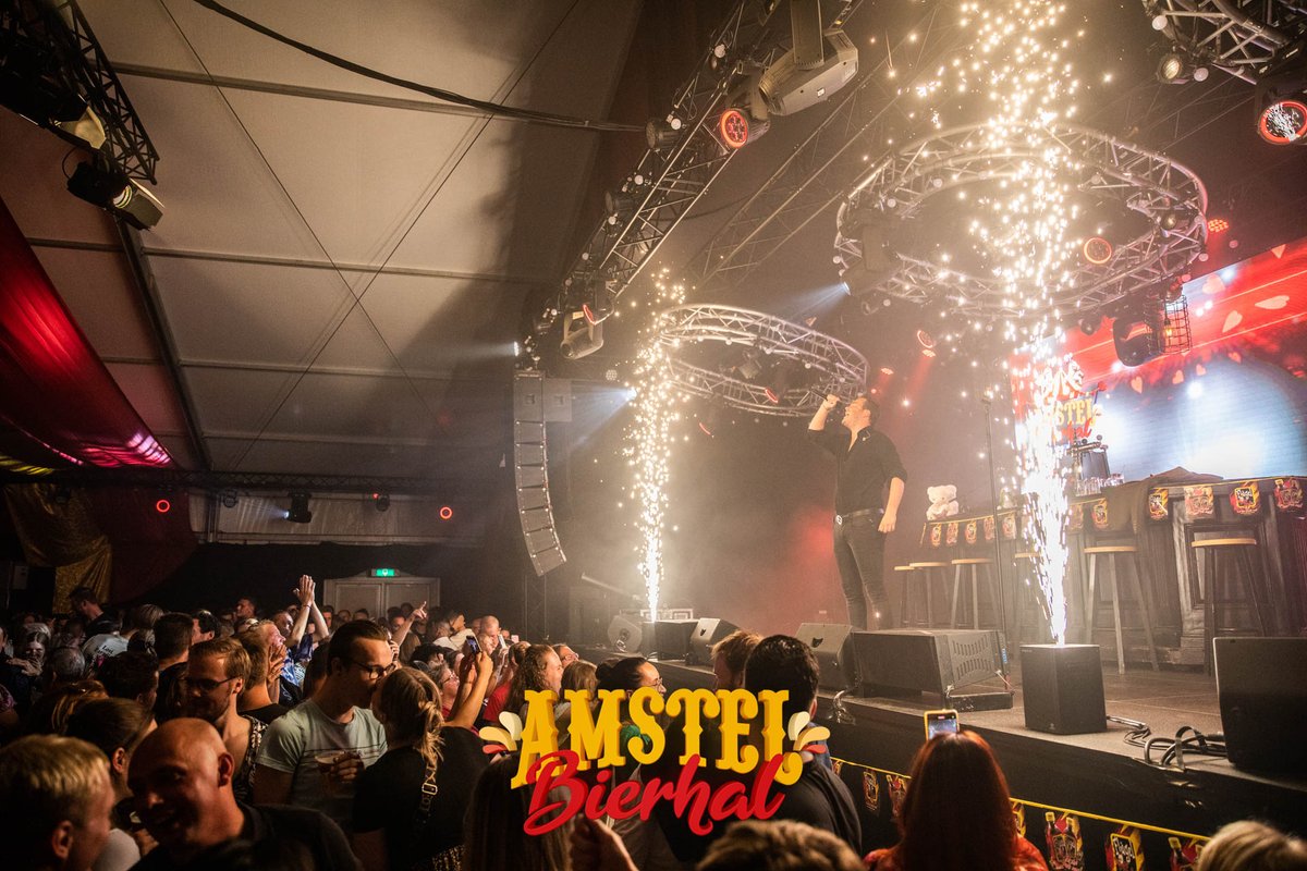 Een avond om niet snel te vergeten.. Wat hebben we genoten van jullie enthousiasme en gezelligheid! Samen met Danny de Munk, Henk Dissel, Jeroen van Zelst, DJ Coenio en Django Wagner als verassing, ging de Amstel Bierhal helemaal los! #amstelbierhal