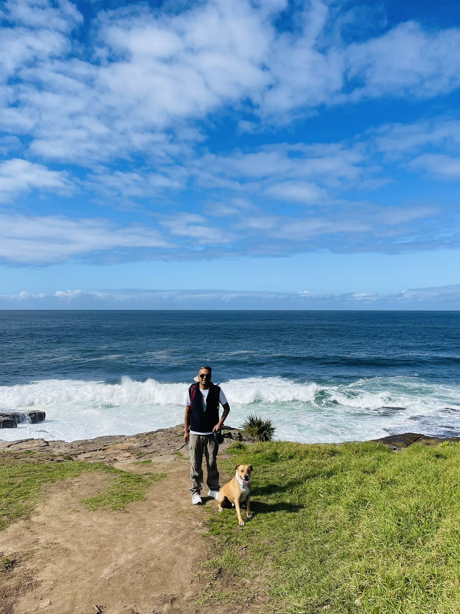 VarshaKanwar's tweet photo. “Life takes you down many paths but my favorite ones lead to the beach.” Exploring new hiking trails with hubby &amp; Scooby. #WeekendActivated 😍 #RestReset #BeachVibes #ScoobySays https://t.co/1V40hkkkMq