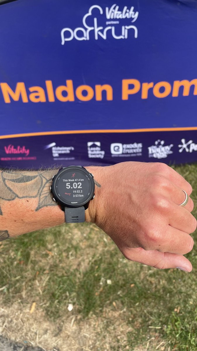 RunDaddyRun16's tweet photo. Sub 2️⃣0️⃣ @parkrunUK Ring that PB 🔔
My first ever sub 2️⃣0️⃣ parkrun, or 5️⃣km of any description. Was the pacer event at @Maldonparkrun this morning, so used it as an opportunity to run fast 🔥
I came in at 1️⃣9️⃣:5️⃣2️⃣ and a 1️⃣6️⃣ second PB
#rundaddyrun #sub20 #parkrun #parkrunuk https://t.co/aZmsn3SUWt