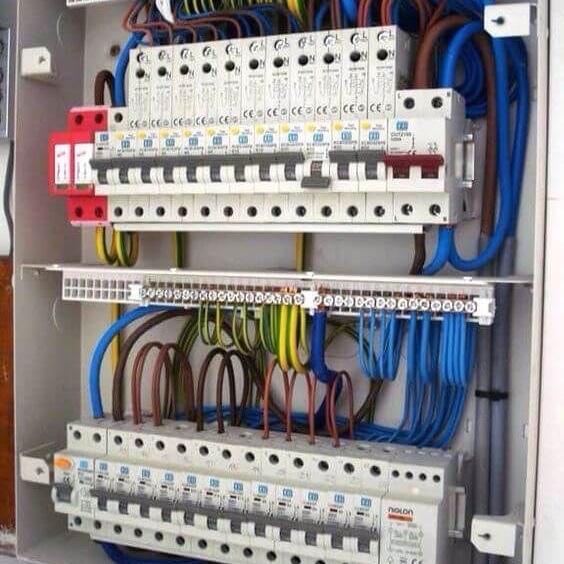 OGentreprise_'s tweet photo. Suivant votre cahier des charges, nous vous accompagnons dans tout type de projet.

Notre savoir-faire en électricité tertiaire, industrielle et solaire nous permet de réaliser tout type de câblage électrique. https://t.co/5UD585sHDg