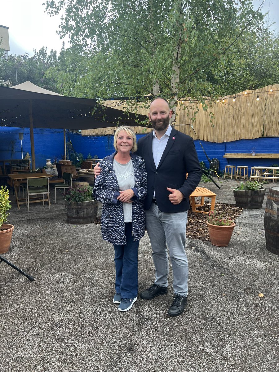salford_mayor's tweet photo. Great to pop along to Adelphi Lad’s Club with Councillor Jane Hamilton this afternoon to have a look at the fantastic transformation that’s taken place.

What a fab place, venue &amp; hidden gem in our great City of Salford!

#SpiritOfSalford 
#❤️Salford 
#AdelphiLadsClub https://t.co/4cvfEVmMMP