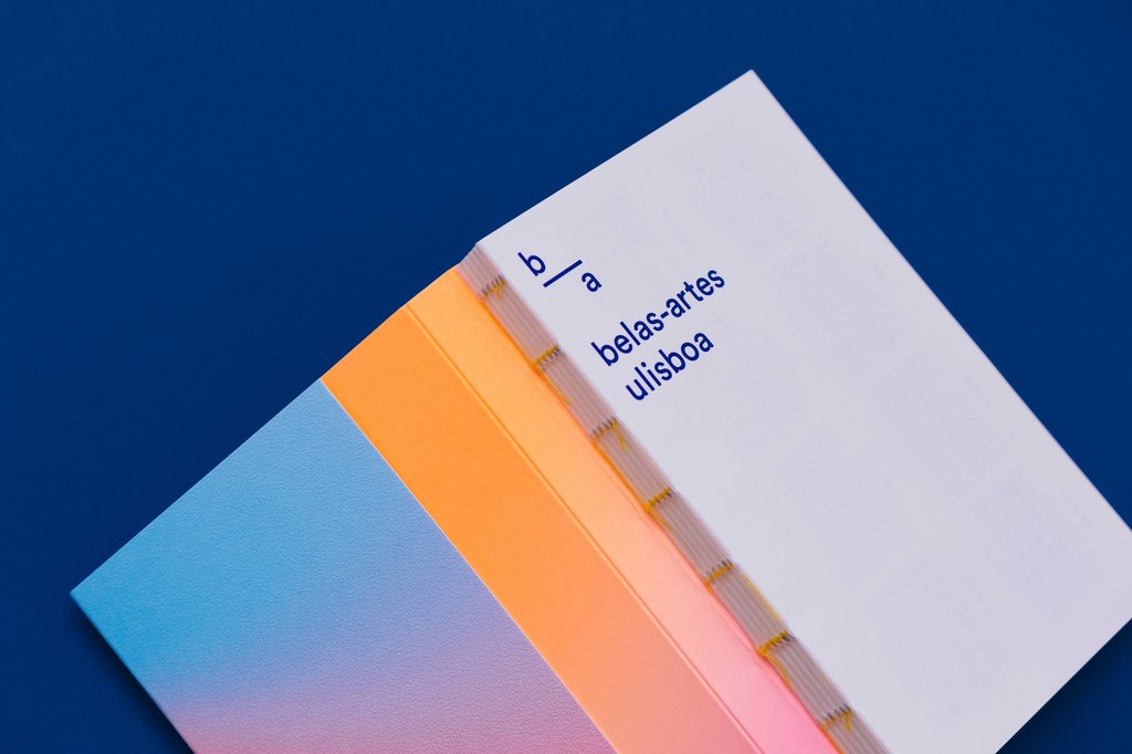 type01_'s tweet photo. Planner Design by @tomasgouveia 😛⁠
⁠
Ful project here >> https://t.co/ADAYDonRGX⁠
⁠
#type01 #calendar #planner #plannerdesign #graphicdesign #publicationdesign #graphicdesigner #bookbinding https://t.co/3bXY2MaURx