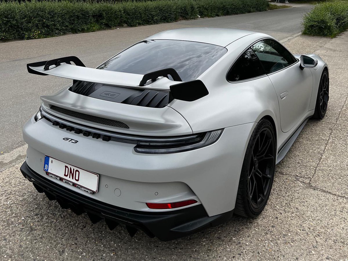 carpxrnpicx's tweet photo. 992 GT3 https://t.co/nTRB7ParfA