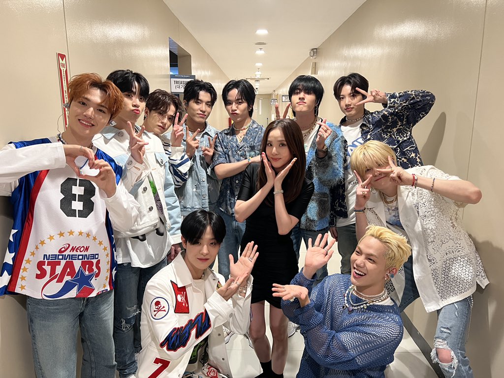 With my baby brothers 👶🏻 #Treasure 💎 in #Manila mabuhay~!!! 😀👋🏻