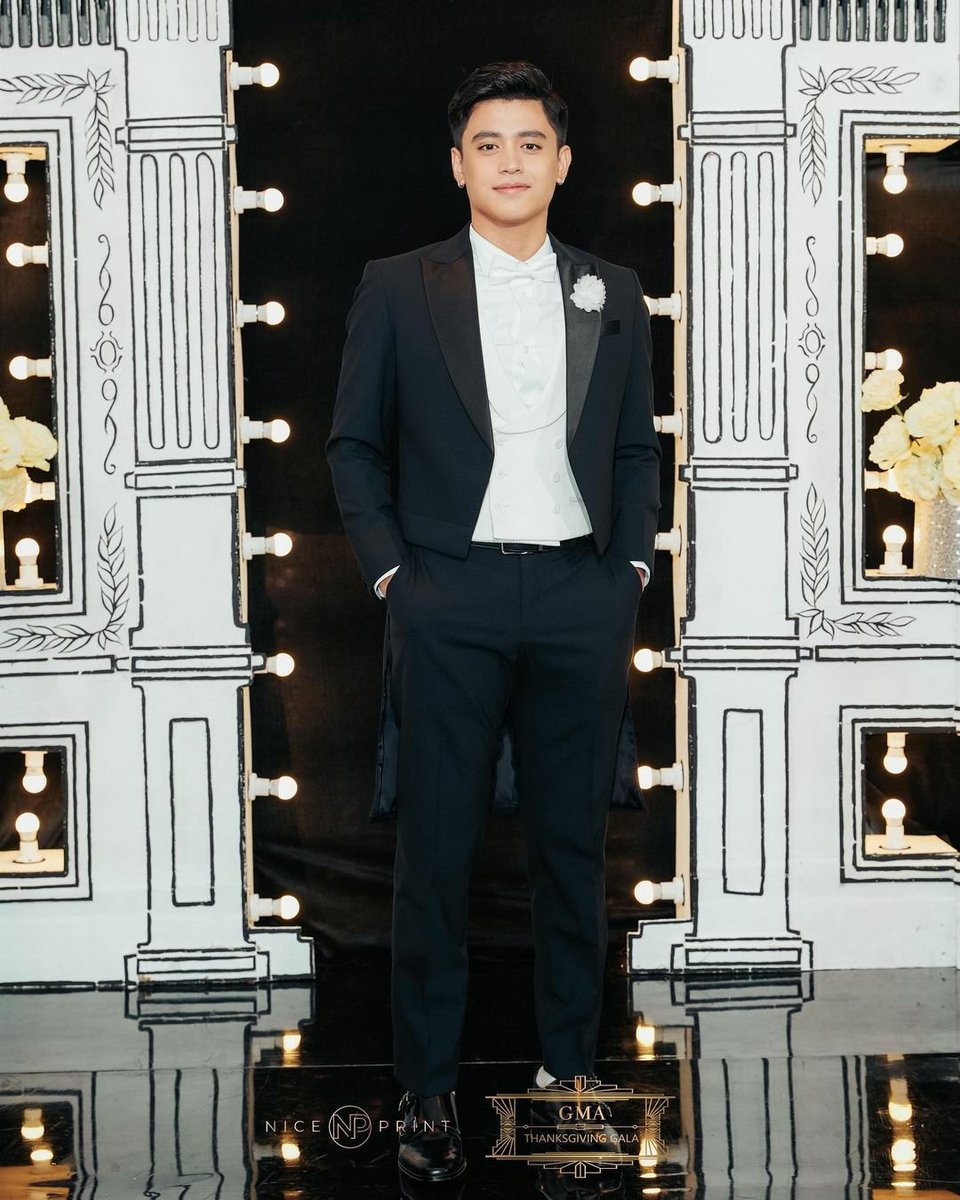 KelvinMiranda AtGMAGalaNight

 #GMAGalaNight
#KelvinAtGMAGalaNight

#TEAMTyronneArtist #TeamKelvin #KelvinMiranda
-----
Follow me on my social media accounts
• Facebook: Kelvin Miranda
• Instagram: iamkelvinmiranda
• Twitter: mirandam_kelvin
• TikTok: mirandam_kelvin