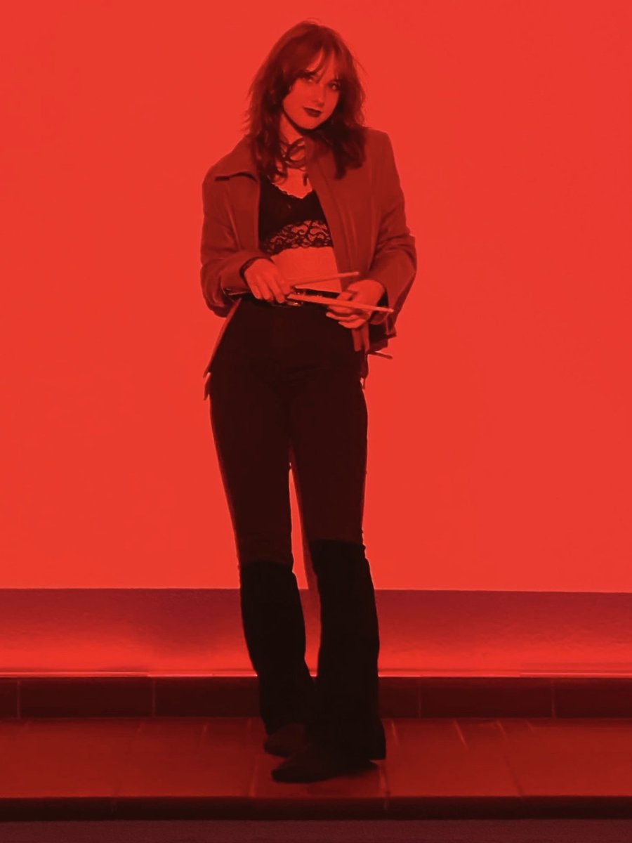 What people bury six feet under
Won't go down without a price, then comes the thunder.
“Red Walls” out on 31.7. (pre-save link in bio)❤️🖤❤️

#orangeskies #redwalls #single #newmusic #newinrock #rockmusic #womeninrock #drums #guitar #bass #vocals #rocknroll #music #girlband #vie