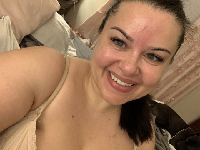 Up early to catch a flight to California https://t.co/zI2UD6QoU0<a href="/tag/mvsales"class="tags"><span>#mvsales</span></a>