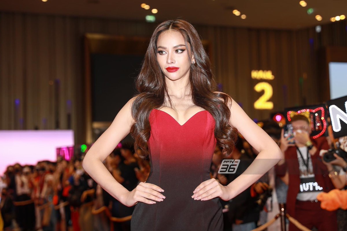 Anaice2000's tweet photo. #missuniversethailand #MissUniverseThailand2022
#แอนนาเสือมาเพื่อมงMUT 
สวยตะโกน ออร่าคนมง 👑🐯 https://t.co/bX1JO7CR68