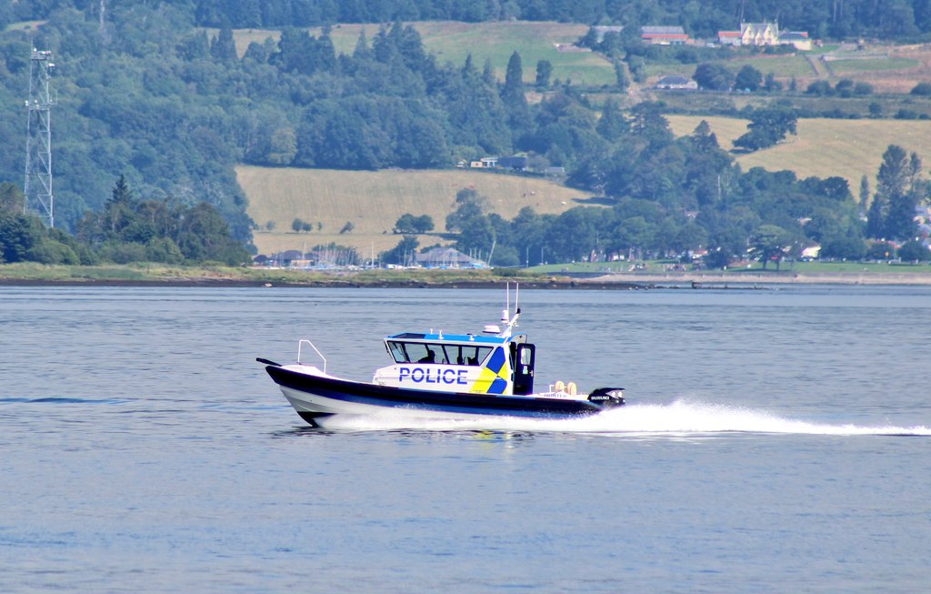 LearnerWcs's tweet image. Out and about 2 #LochLomondSeaplane #GuideUs #Police #Hunter