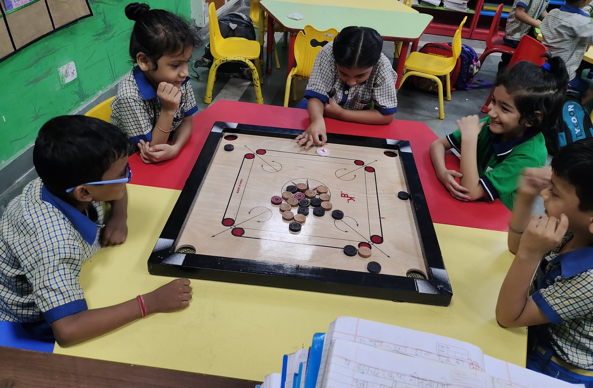 ChanchalS29's tweet photo. Indoor Games 🎲 https://t.co/giHghRaDoo