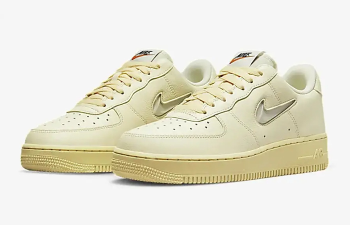 Nike Air Force 1 '07 LX Team Gold-Beige