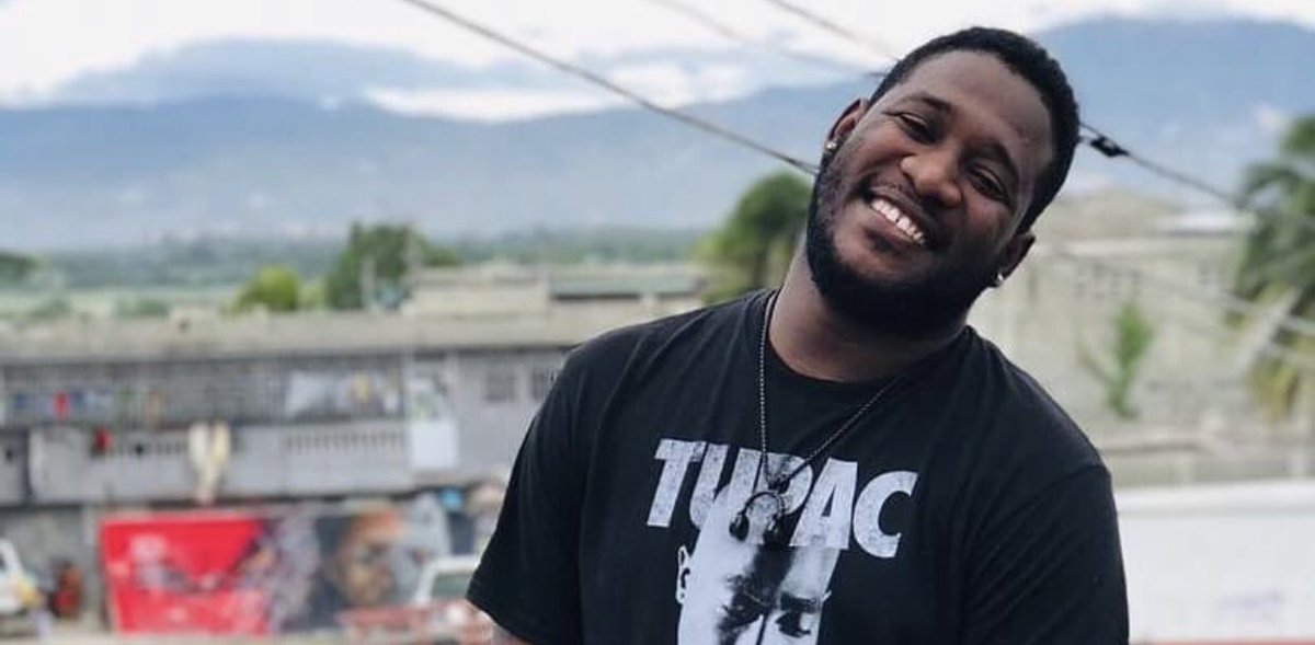 max_reports's tweet photo. @DfiAyiti Powèt Revòlte anonse sou paj fesbouk li apati 31 jwiyè lap  
#EFASE tout pwojè li yo (Album, Mixtape,EP,Single) sou planton « Streaming » yo
Siw ta anvi tande mizik Atis la pase nan #Castro nan Blòk li.
Nouvèl sa derange anpil fanatik DFI ak moun ki te renmen konsomel https://t.co/HyIDqhm4Ja