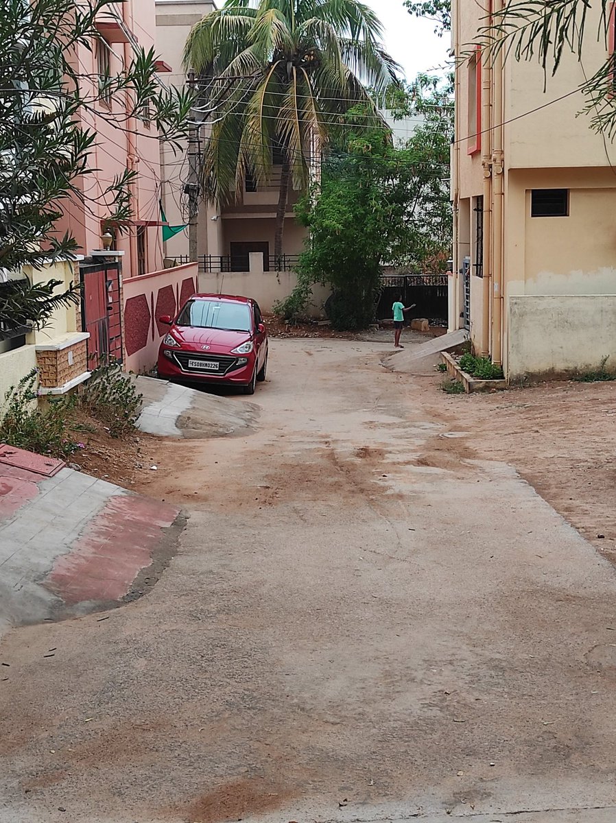 usman_1679's tweet photo. @KTRTRS @KTRoffice @GHMCOnline @CommissionrGHMC ....this is the  road scenario in 3rd right of road no 4 citizens colony old alwal people have encroached on to the road with their ramps that it is very difficult to pass for vehicles when a big vehicle comes. https://t.co/RNDthTot2l